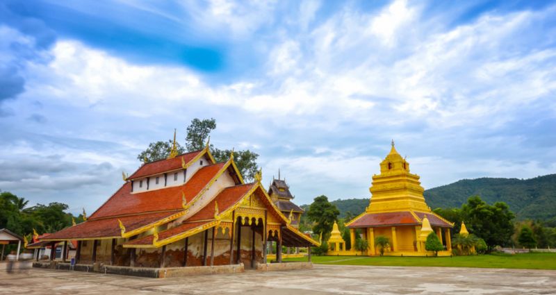 ที่เที่ยวนาแห้ว